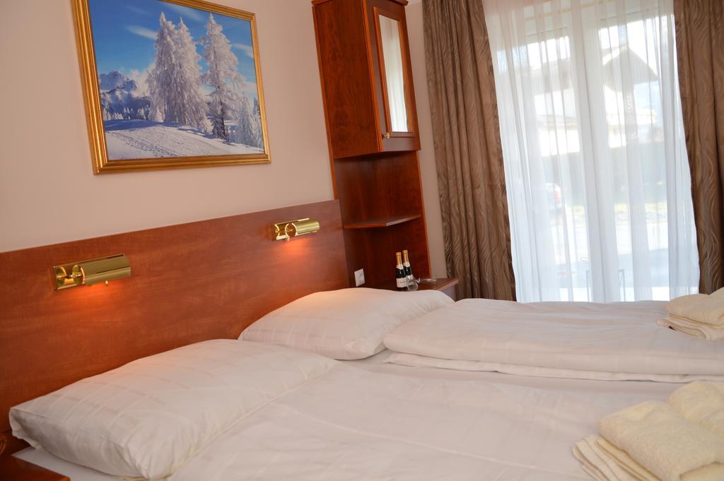 Private Room Pyrkerstraße Bad Hofgastein Rum bild